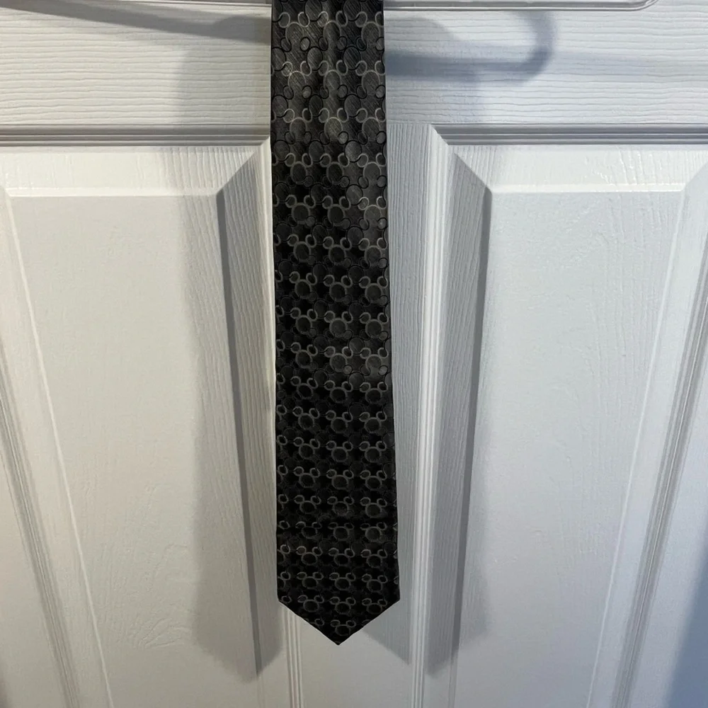 Walt Disney World Vintage Black, green and Gray Mickey Mouse Tie
